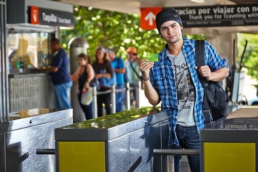 Más de 36 mil estudiantes se beneficiarán con la Tarjeta Cívica Sinergia