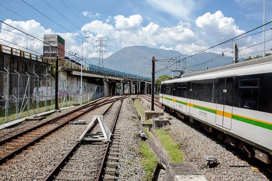 Línea A del Metro prestará servicio comercial entre La Estrella y Caribe mientras avanzan los trabajos de verificación y estabilización de la vía férrea