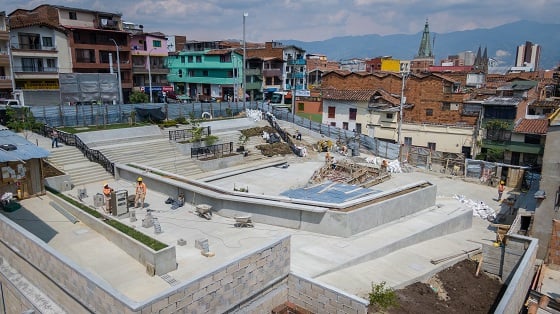 Los venteros que estarán en la futura Plazoleta Gastronómica de Ayacucho continúan formándose para hacer de este lugar un espacio de encuentro y buena atención