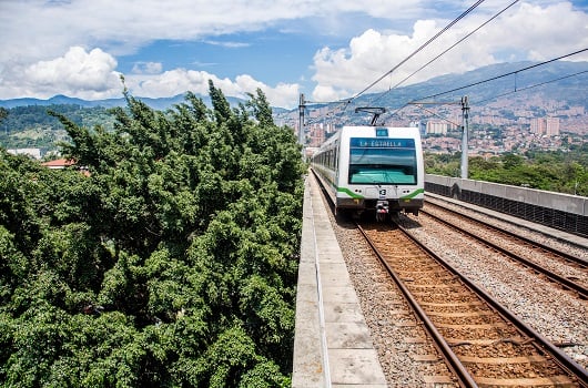 Por la puesta en operación del modernizado sistema de señalización ferroviario, este domingo el Metro comenzará a prestar servicio una hora después de su horario habitual