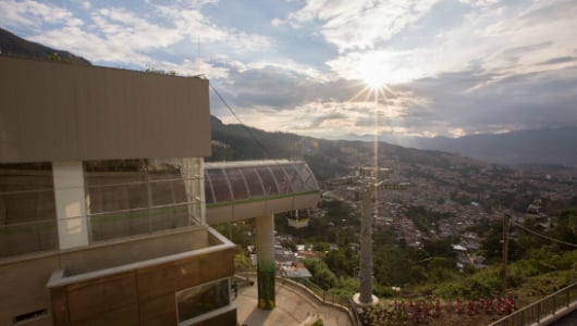 LÍNEA H LLEGA CON AIRES DE DESARROLLO Y ESPERANZA