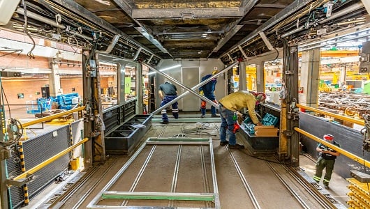 Con talento local avanza la modernización de la flota de trenes de primera generación del Metro de Medellín