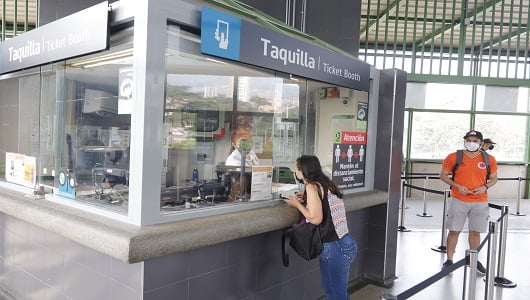 El Metro extiende los horarios de sus puntos de venta y aumenta los canales de recarga de Cívica